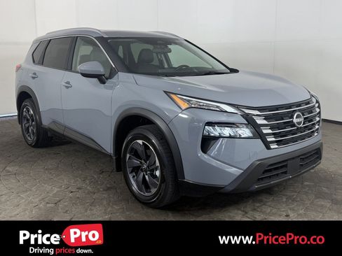 Used 2026 Nissan Rogue SV w/ SV Premium Package FWD image 1