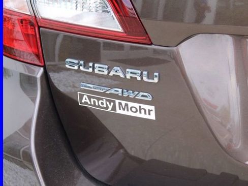 Used 2019 Subaru Outback 3.6R Touring AWD/4WD image 8