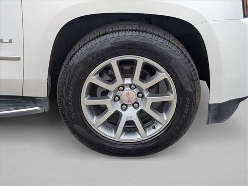 Used 2018 GMC Yukon XL Denali w/ Open Road Package image 8