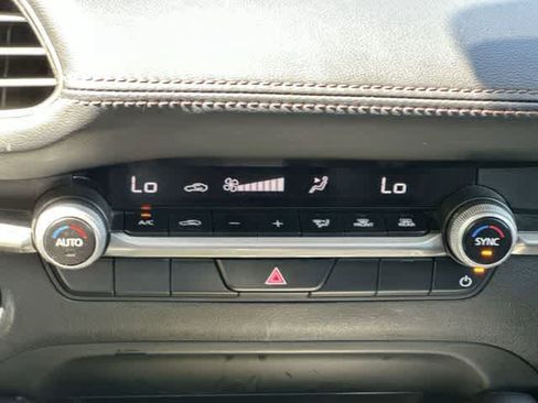 Used 2024 MAZDA MAZDA3 s FWD image 14
