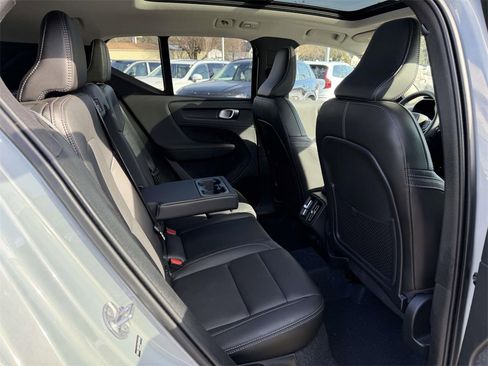 Certified 2026 Volvo XC40 B5 Plus w/ Protection Package Premier image 14