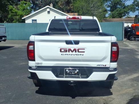 Used 2025 GMC Canyon AT4 AWD/4WD image 4