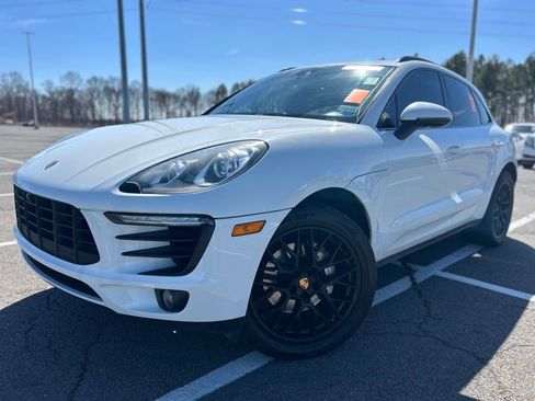 Used 2018 Porsche Macan S image 2