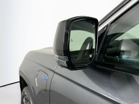 Used 2023 Jeep Grand Cherokee 4WD 4xe w/ Luxury Tech Group II image 16