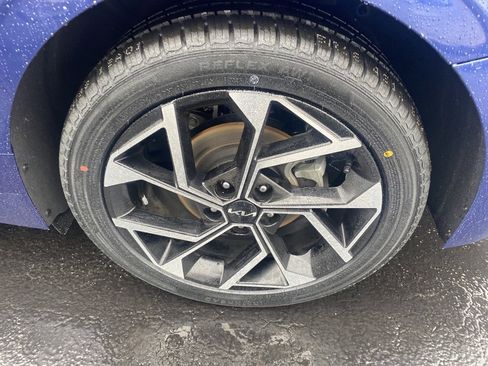 Used 2025 Kia K5 EX image 28