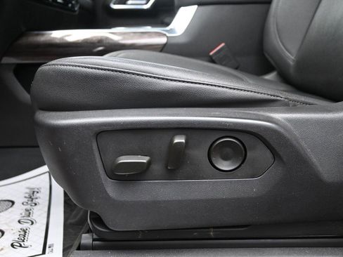 Used 2024 Chevrolet Silverado 2500 LTZ w/ LTZ Premium Package image 24