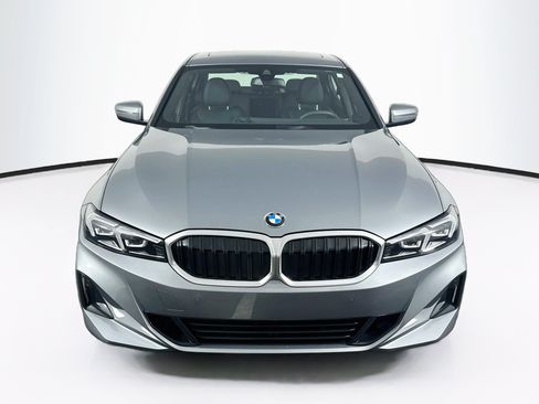 Used 2026 BMW 330i Sedan w/ Convenience Package RWD image 2