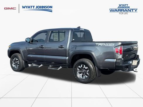 Used 2023 Toyota Tacoma TRD Off-Road w/ Advanced Technology Package AWD/4WD image 3