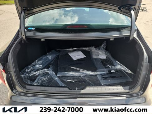 New 2026 Kia K4 FWD image 10