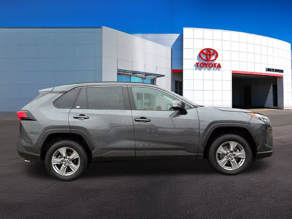 Used 2024 Toyota RAV4 XLE AWD/4WD image 6