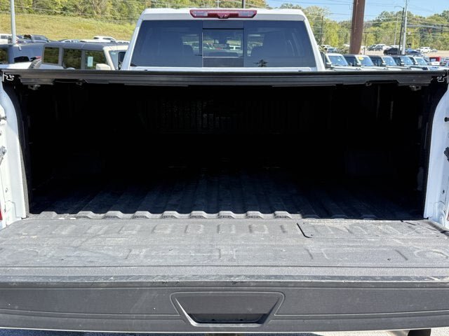 Used 2022 Chevrolet Silverado 3500 LTZ w/ LTZ Convenience Package AWD/4WD image 13