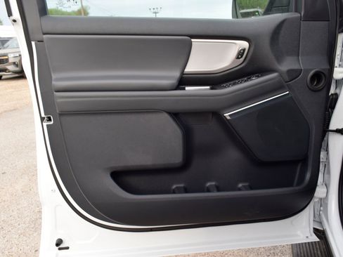 New 2026 Ford Expedition Active image 19