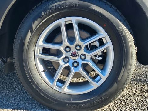 New 2026 Ford Explorer Active w/ Active Comfort Package image 29