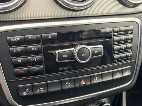 Used 2015 Mercedes-Benz GLA 250 4MATIC image 9