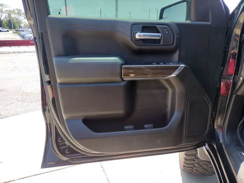 Used 2021 Chevrolet Silverado 1500 RST AWD/4WD image 9