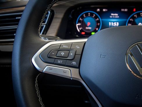 New 2026 Volkswagen Atlas SE image 33