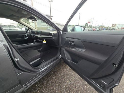 New 2026 Nissan Kicks S image 11