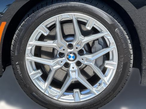 Used 2025 BMW 330i Sedan w/ Premium Package RWD image 12