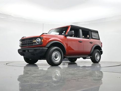 Certified 2023 Ford Bronco 4-Door AWD/4WD image 32