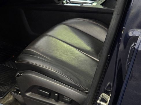 Used 2017 Chevrolet Equinox Premier w/ Enhanced Convenience Package image 22