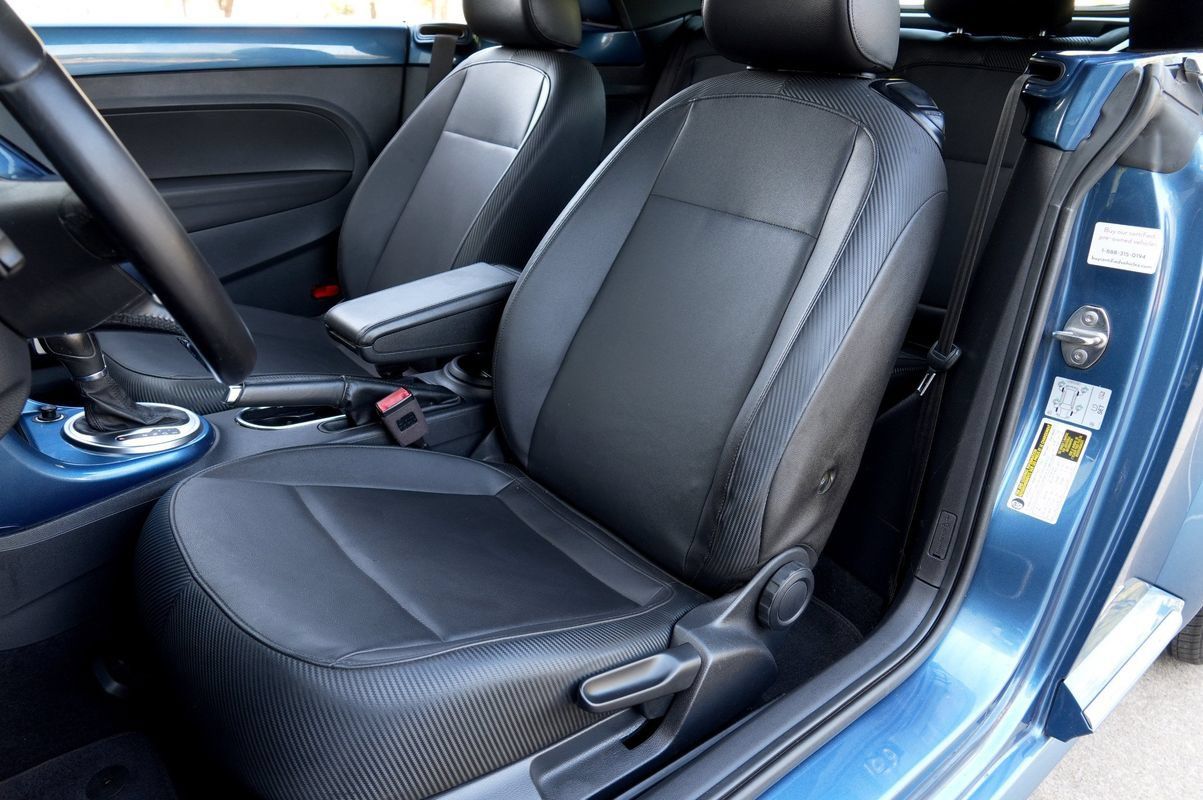 Used 2019 Volkswagen Beetle 2.0T S FWD image 6
