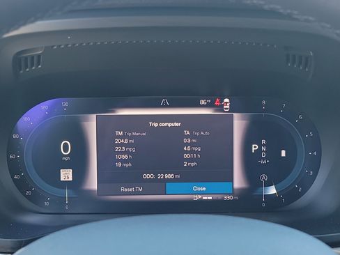 Used 2024 Volvo XC60 B5 Plus image 21