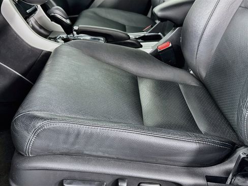 Certified 2017 Honda Accord EX-L image 18