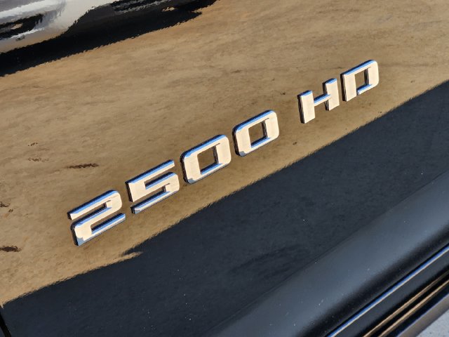 Used 2024 Chevrolet Silverado 2500 ZR2 w/ Technology Package AWD/4WD image 8