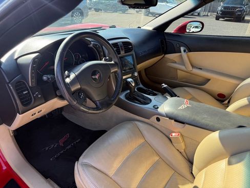 Used 2006 Chevrolet Corvette Coupe w/ Preferred Equipment Group RWD image 11