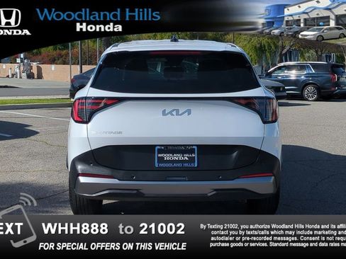 Used 2026 Kia Sportage LX image 6