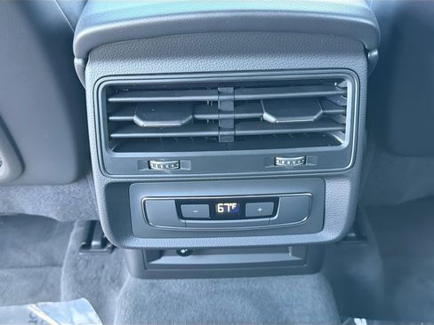 New 2026 Audi Q7 Premium image 21