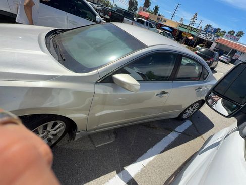 Used 2016 Nissan Altima 2.5 S w/ Power Driver Seat Package image 3