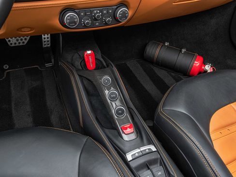 Certified 2017 Ferrari 488 Spider Base image 6
