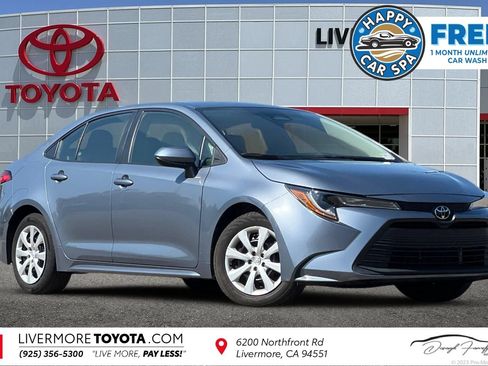 Used 2024 Toyota Corolla LE FWD image 1