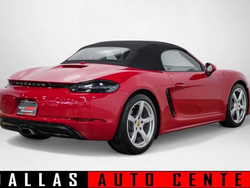 Used 2020 Porsche 718 Boxster image 8