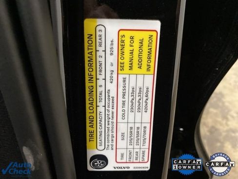 Used 2025 Volvo XC40 B5 Core image 85