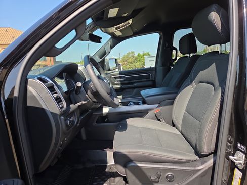 Used 2025 RAM 1500 Big Horn image 10