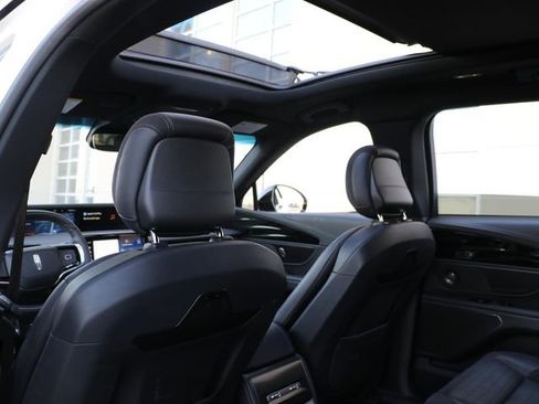 Used 2024 Lincoln Nautilus Reserve w/ Equipment Group 202A image 14