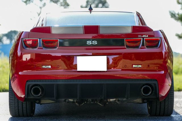 Used 2011 Chevrolet Camaro SS w/ RS Package RWD image 7