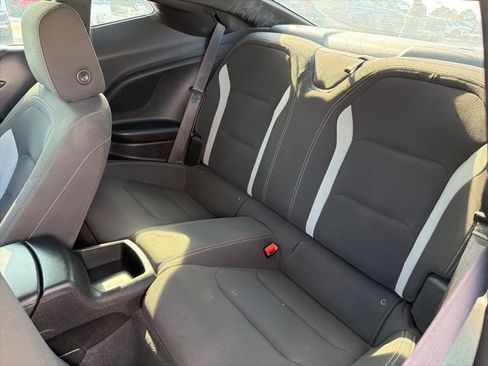 Used 2020 Chevrolet Camaro LT image 14