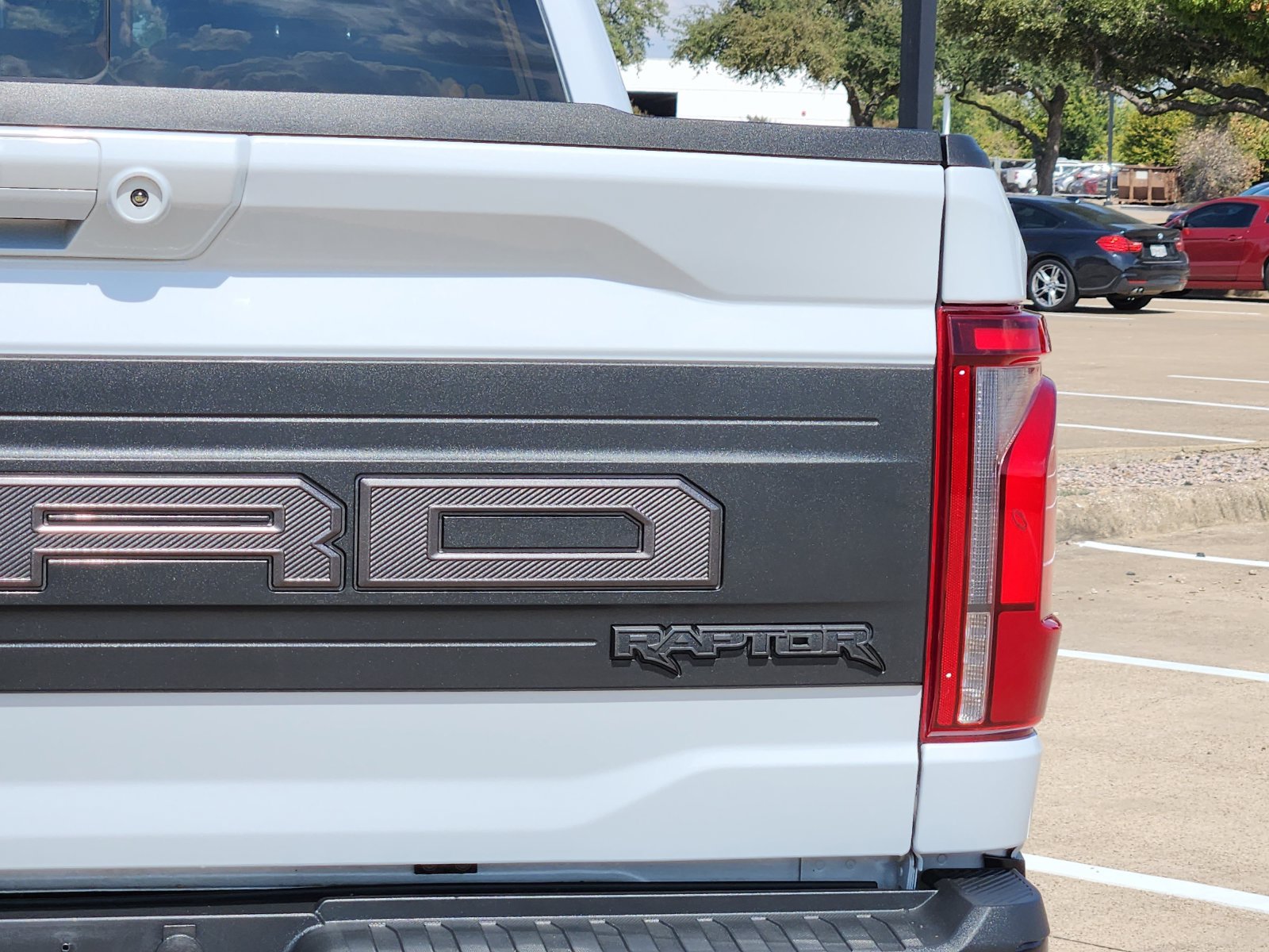 Used 2025 Ford F150 Raptor AWD/4WD image 16