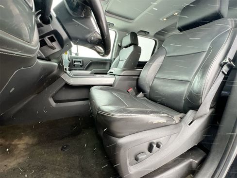 Used 2018 Chevrolet Silverado 2500 LTZ w/ Midnight Edition image 16