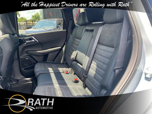 New 2026 Mitsubishi Outlander Trail Edition image 21