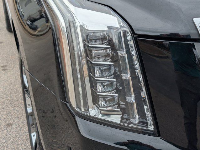 Used 2020 Cadillac Escalade Platinum AWD/4WD image 10