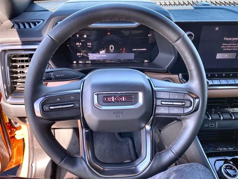 New 2025 GMC Canyon AT4 w/ AT4 Premium Package image 11