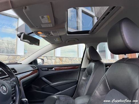 Used 2013 Volkswagen Passat TDI SEL Premium image 7