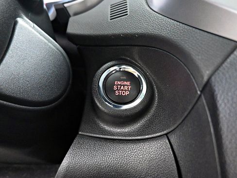 Used 2021 Subaru Ascent Limited w/ Technology Package image 8