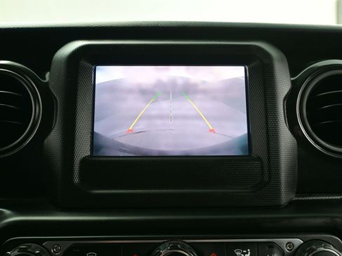 Used 2022 Jeep Wrangler Unlimited Sport image 16