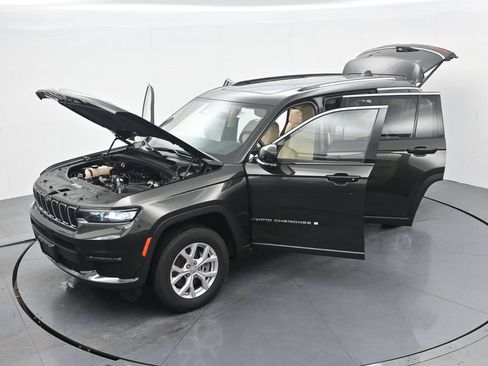 Used 2022 Jeep Grand Cherokee L Limited w/ Luxury Tech Group II AWD/4WD image 38