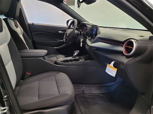 New 2026 Chevrolet Trax RS w/ Sunroof Package image 15